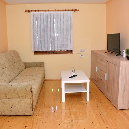 Apartman Viktorija Крапинске-Топлице Экстерьер фото