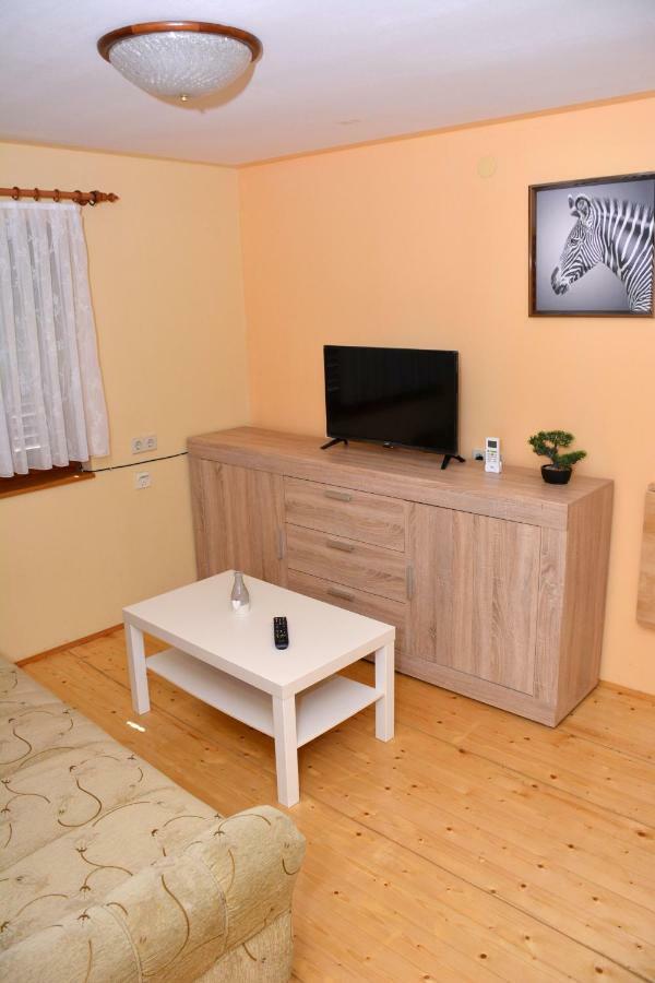 Apartman Viktorija Крапинске-Топлице Экстерьер фото